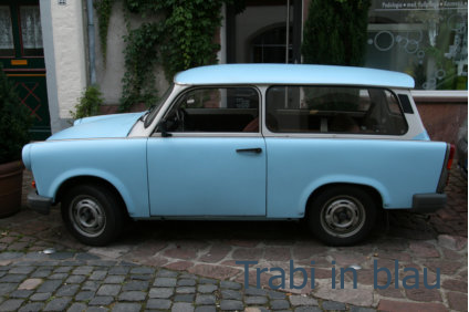 Trabi in blau